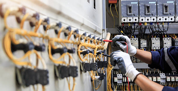 Professional Electrician technician working in Louisville, MS
